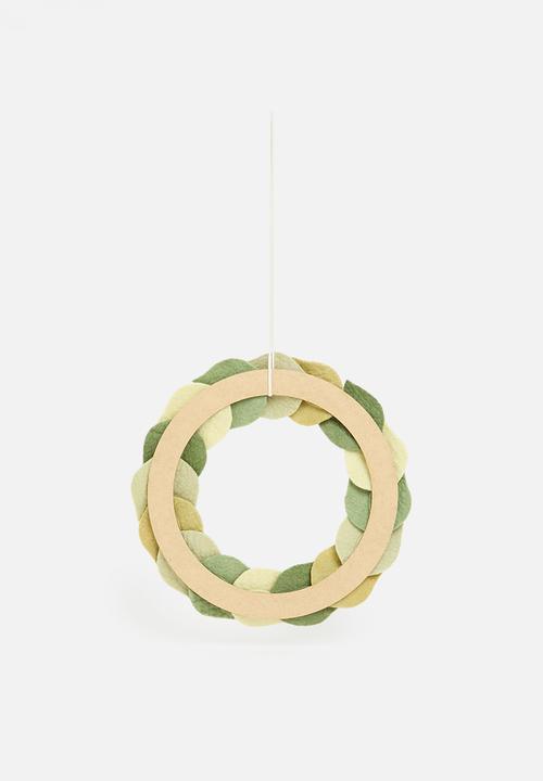 Skaapie - Merry mistletoe wreath - green & red