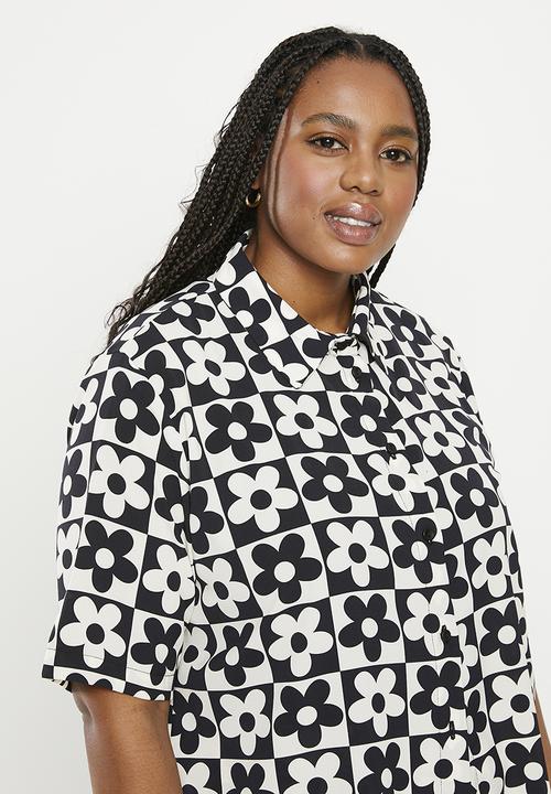 Me&B - Plus tailored shirt - 60s daisy