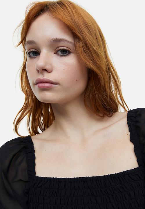 H&M - Puff-sleeved smocked dress - black
