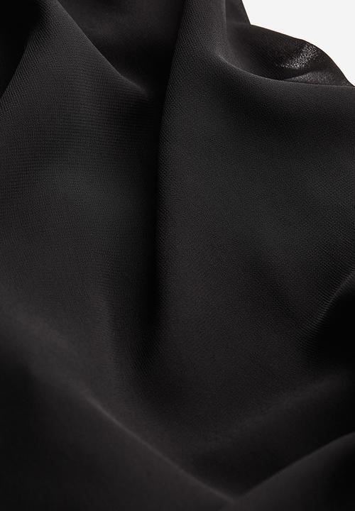 H&M - Puff-sleeved smocked dress - black