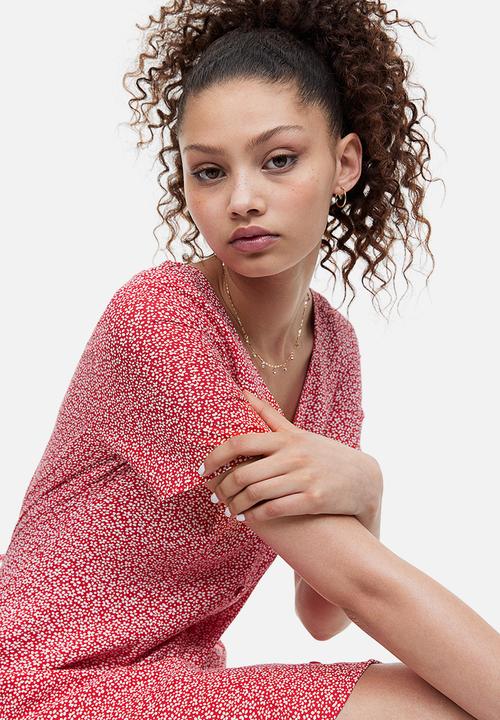 H&M - Tie-detail button-front dress - red/small flowers