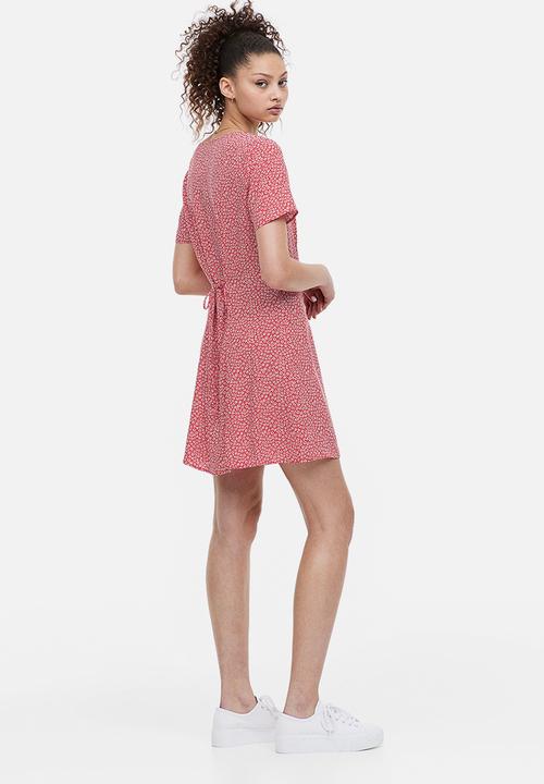 H&M - Tie-detail button-front dress - red/small flowers