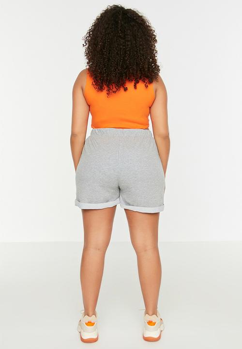 Trendyol - Plus knit shorts - grey