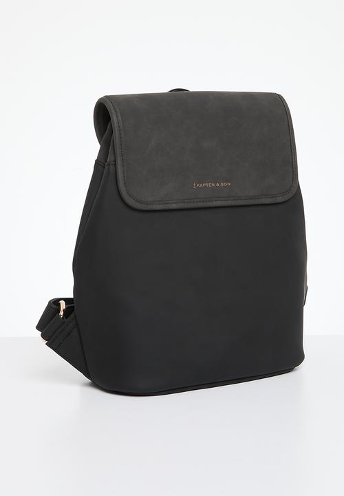 Kapten & Son - Copenhagen - all black