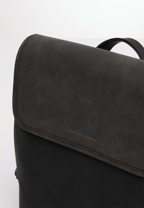 Kapten & Son - Copenhagen - all black