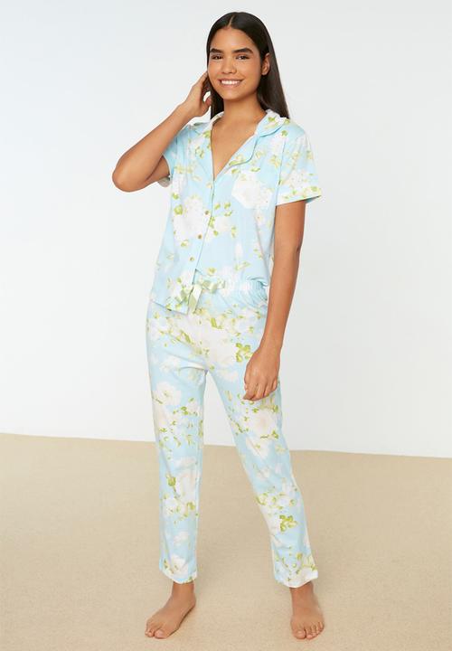 Trendyol - Floral pajama set - blue