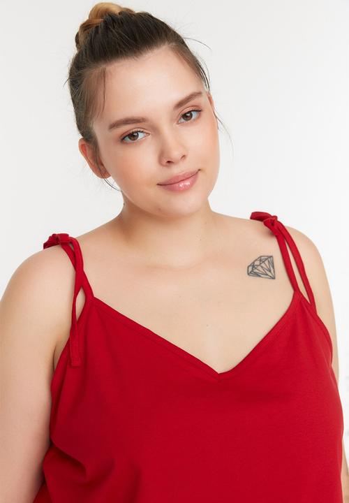 Trendyol - Plus short strappy pajama set - red