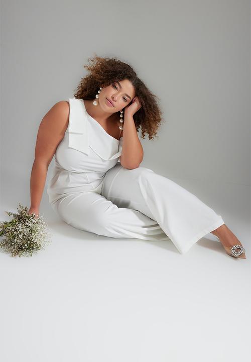 Trendyol - Plus off shoulder jumpsuit - white