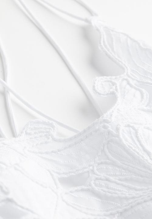 H&M - Embroidered top - white