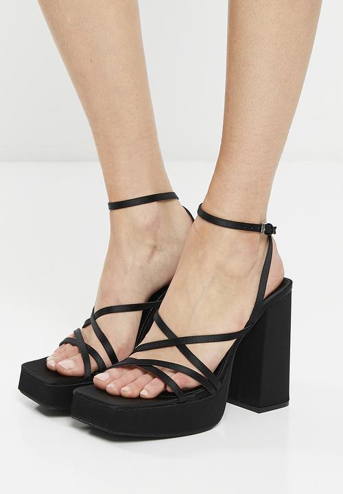 Public Desire - Fate platform heel - black 