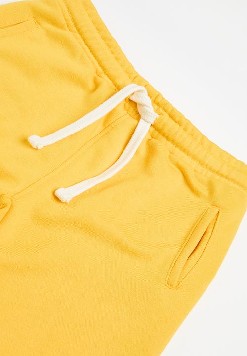 MINOTI - Boys jersey tee & fleece short - yellow