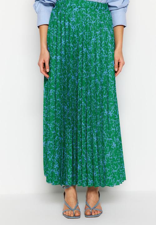 Trendyol - Modest pleated floral maxi skirt - green