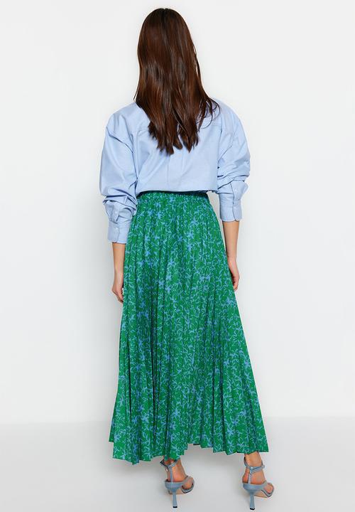 Trendyol - Modest pleated floral maxi skirt - green