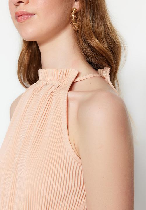 Trendyol - Cropped knit halter top - beige