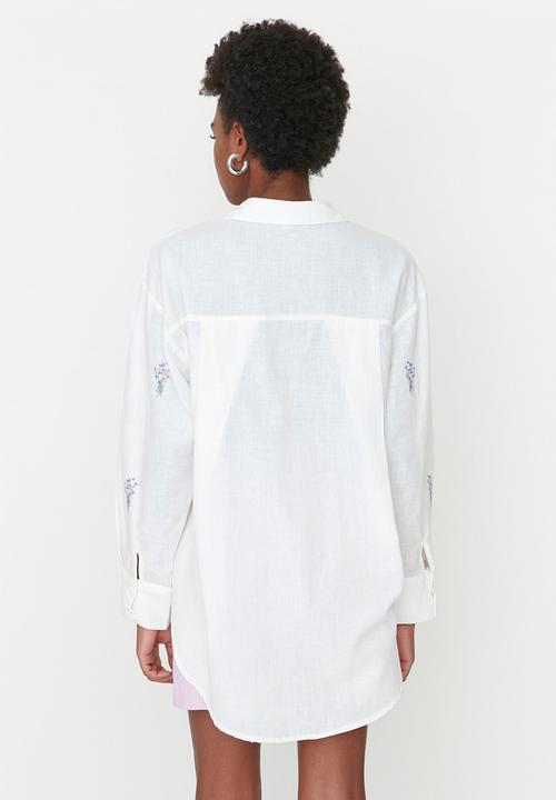 Trendyol - Long basic embrodiery shirt - ecru