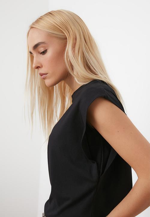 Trendyol - Cap sleeve knit tshirt - black