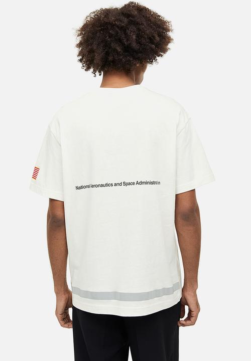 H&M - Relaxed fit T-shirt - white nasa 
