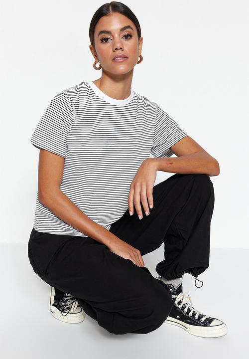 Trendyol - Striped regular tee - black