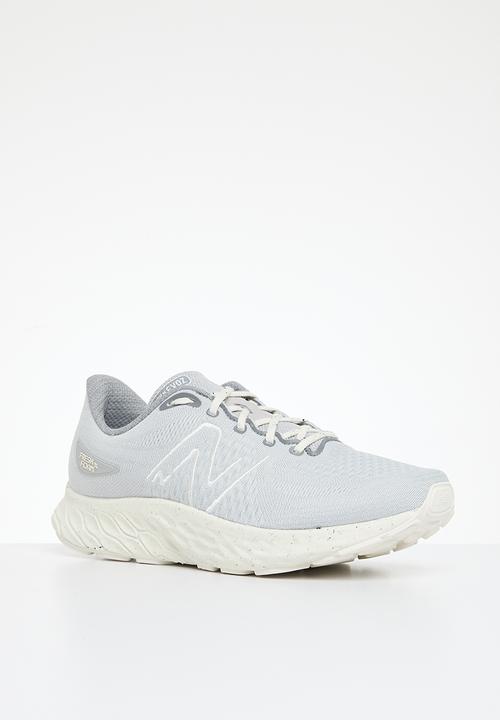 New Balance  - Fresh Foam x Evoz V3 