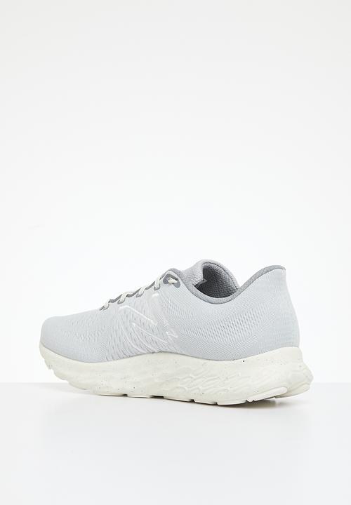 New Balance  - Fresh Foam x Evoz V3 