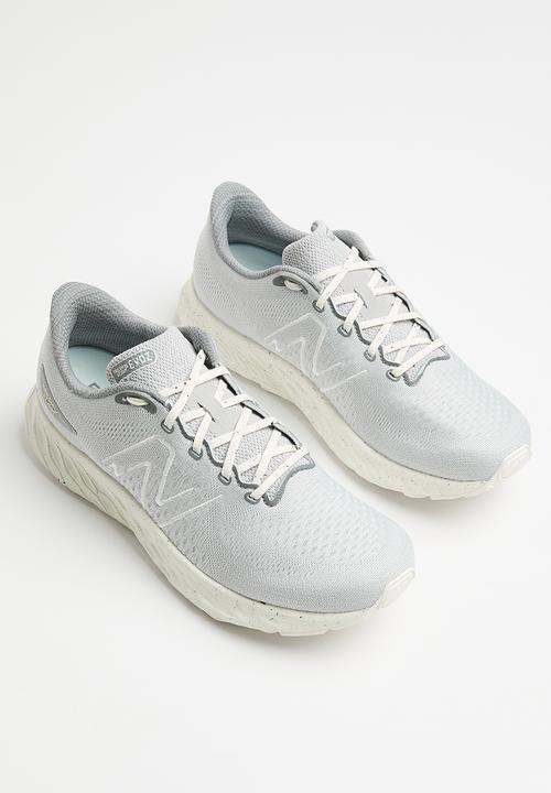 New Balance  - Fresh Foam x Evoz V3 