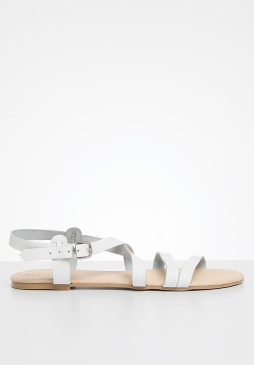 edit - Riley criss cross sandal - white
