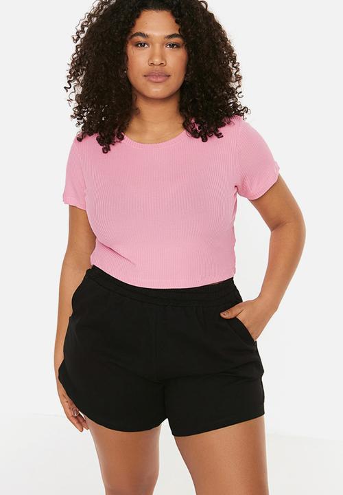 Trendyol - Plus fitted T-shirt - pink
