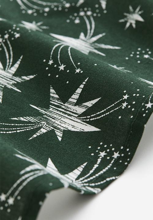 H&M - Cotton tablecloth - green stars 