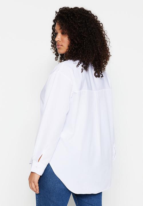 Trendyol - Plus oversized basic shirt - white