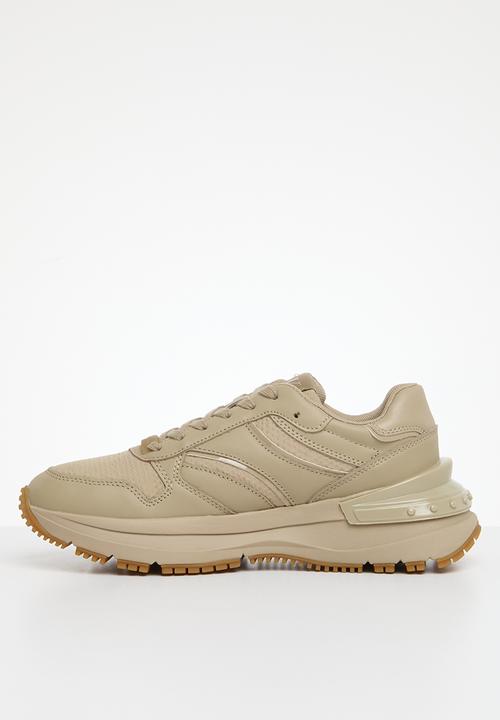 Calvin Klein - Chunky runner over brand wn - travertine & live mist