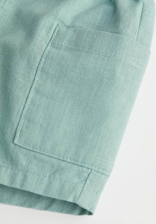 H&M - Patch-pocket shorts - turquoise