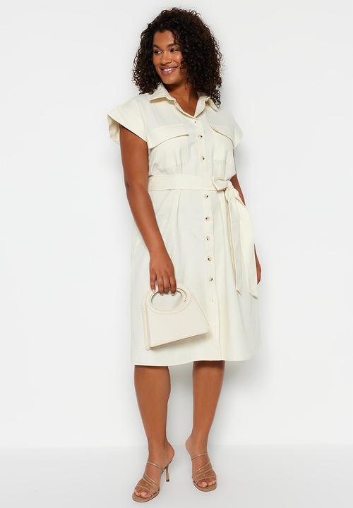 Trendyol - Plus button down midi dress - grey