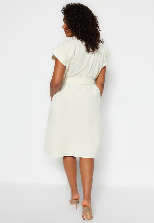 Trendyol - Plus button down midi dress - grey