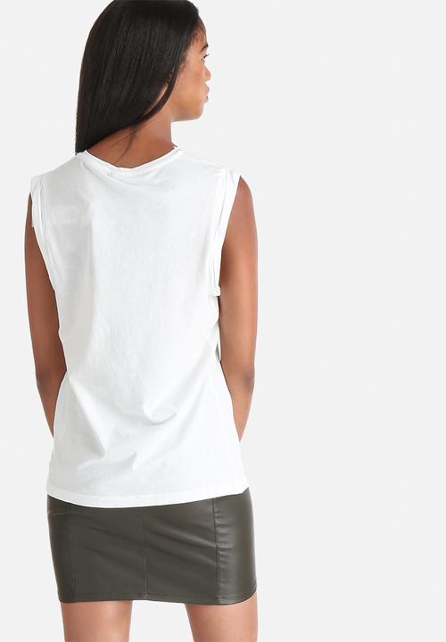 Noisy May - Raven Vest