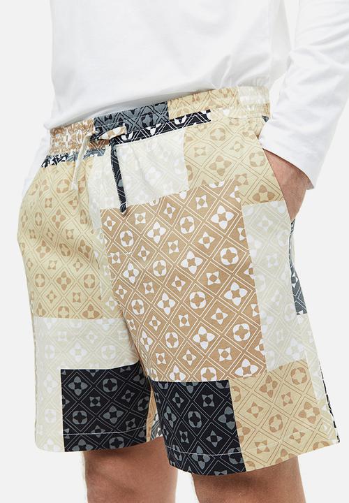 H&M - Regular fit pyjama shorts - beige block-patterned