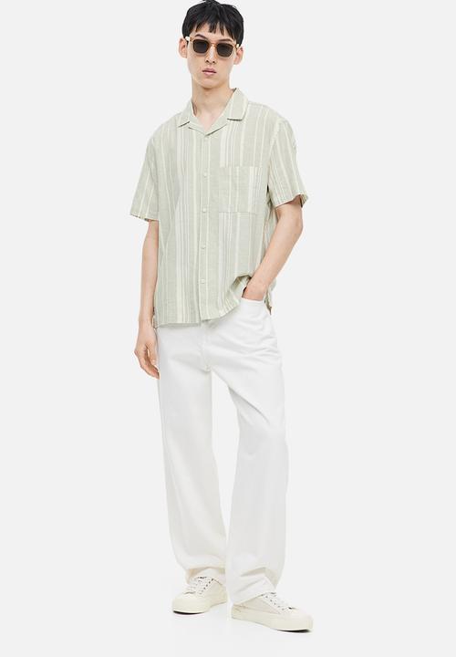 H&M - Regular fit linen-blend shirt - dusty green & white striped 