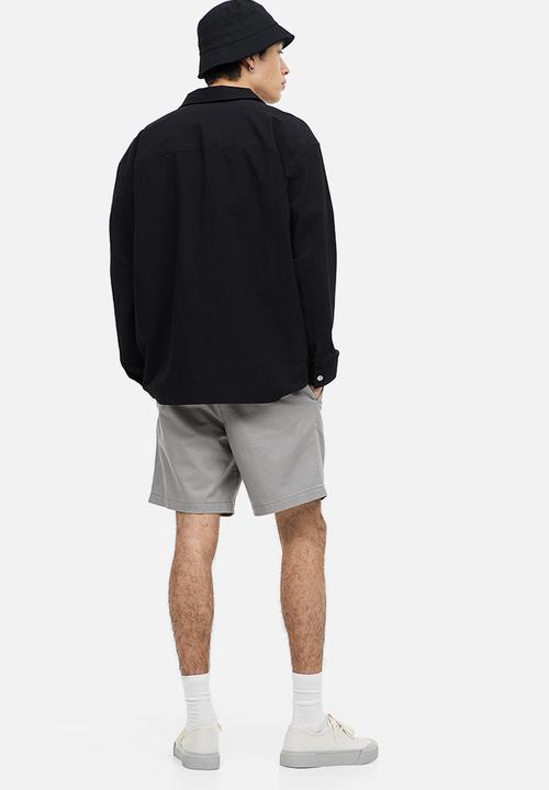 H&M - Regular fit chino shorts - grey