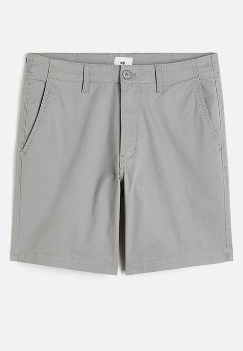 H&M - Regular fit chino shorts - grey