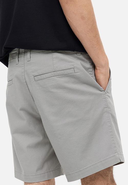 H&M - Regular fit chino shorts - grey