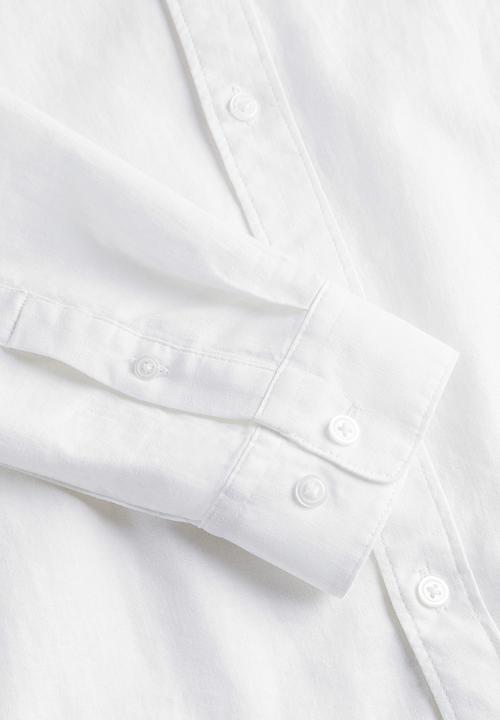 H&M - Regular fit linen-blend grandad shirt - white