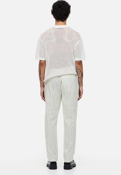 H&M - Regular fit linen-blend trousers - white pinstriped 
