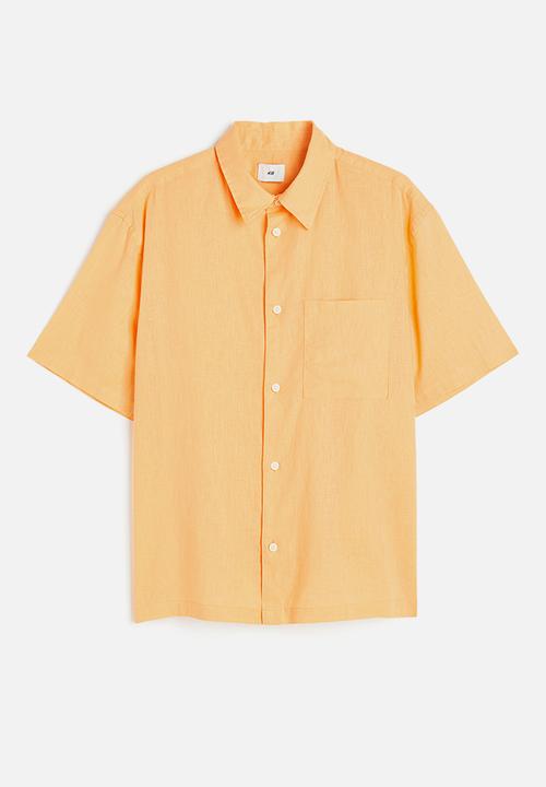 H&M - Relaxed fit short-sleeved linen-blend shirt - apricot 