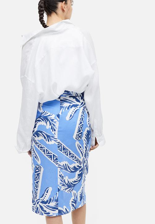 H&M - Linen-blend wrapover skirt - light blue/palm trees
