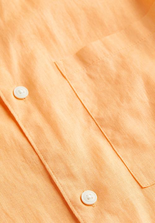 H&M - Relaxed fit short-sleeved linen-blend shirt - apricot 