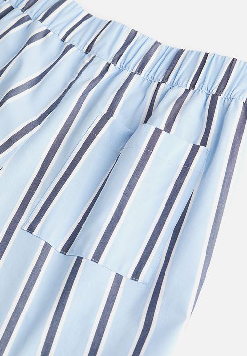 H&M - Pull-on shorts - light blue & white striped