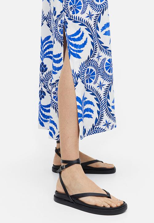 H&M - Oversized maxi dress - white & blue patterned