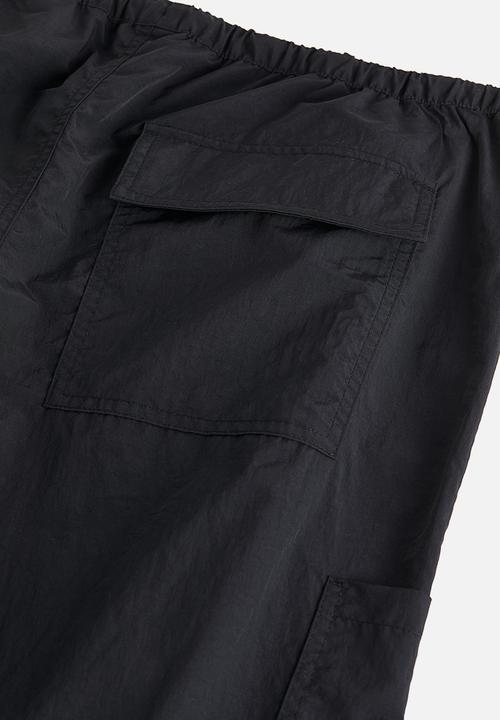 H&M - Nylon parachute trousers - black