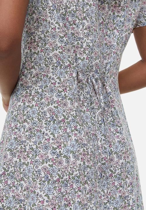 H&M - Tie-detail button-front dress - white/small flowers