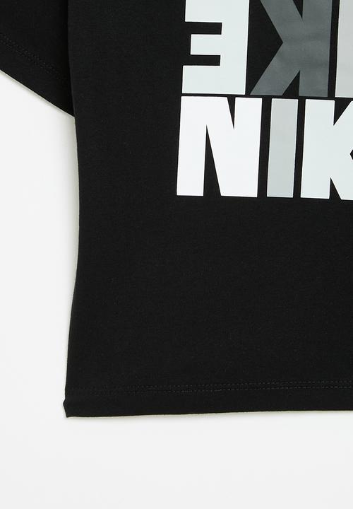 Nike - Nkg snackpack boxy tee - black