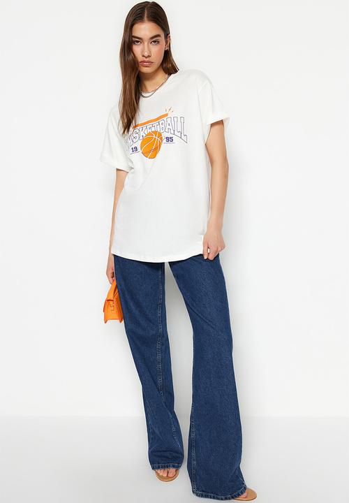 Trendyol - Boyfriend graphic tee - white
